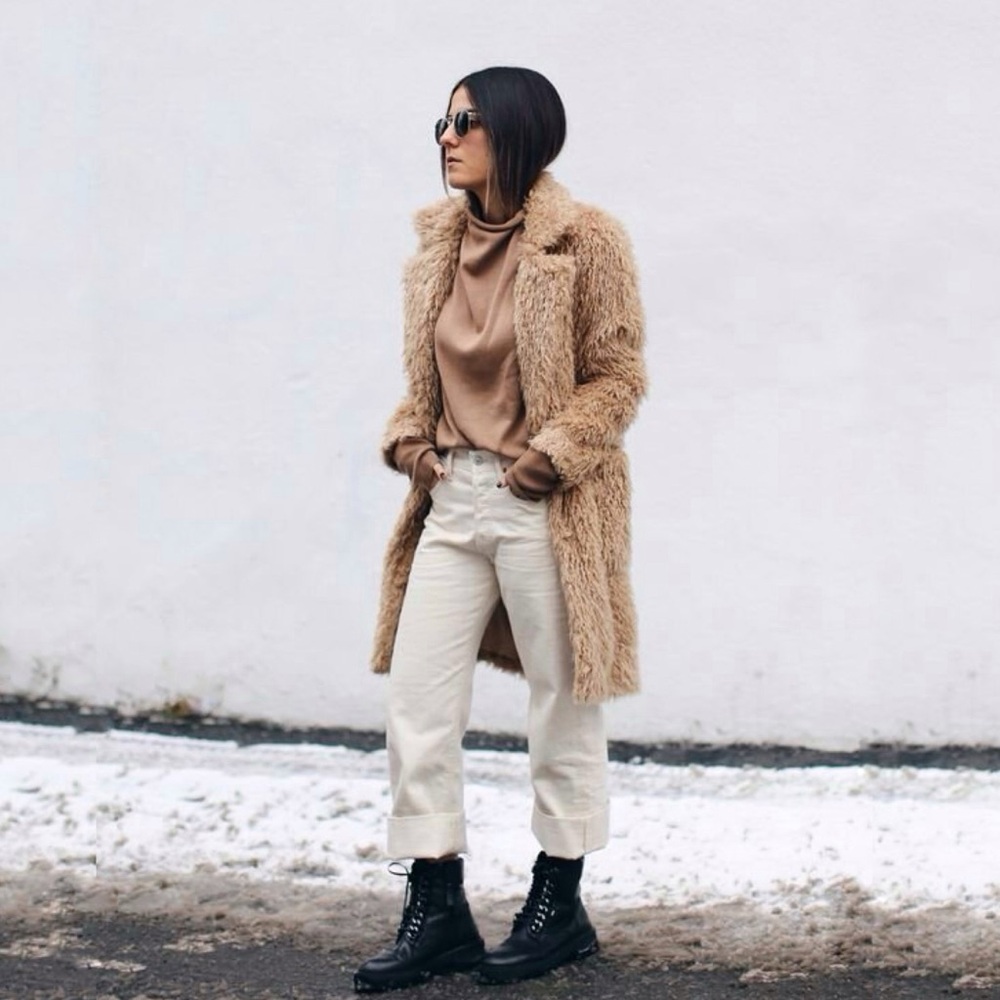 zara  mid length faux fur teddy coat in camel, size medium